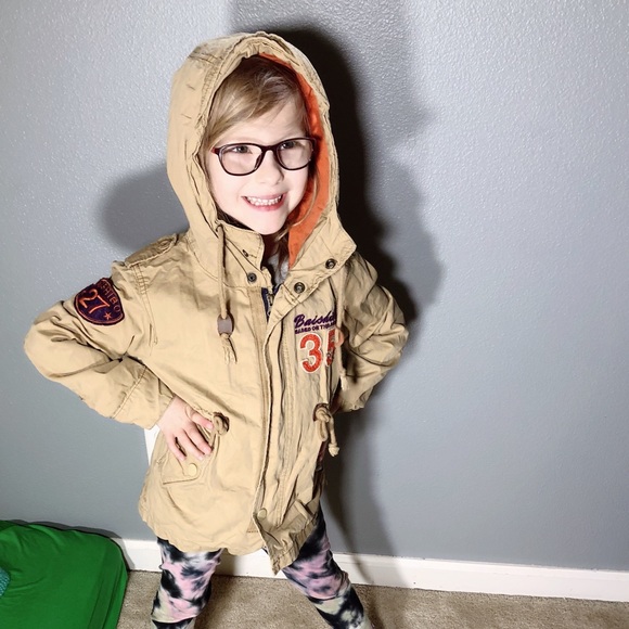 Cool kid, utility jacket w/ patches!!